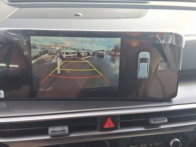 new 2025 Kia Sorento car, priced at $38,325