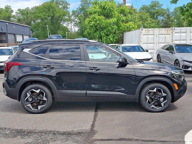 new 2025 Kia Seltos car, priced at $31,055