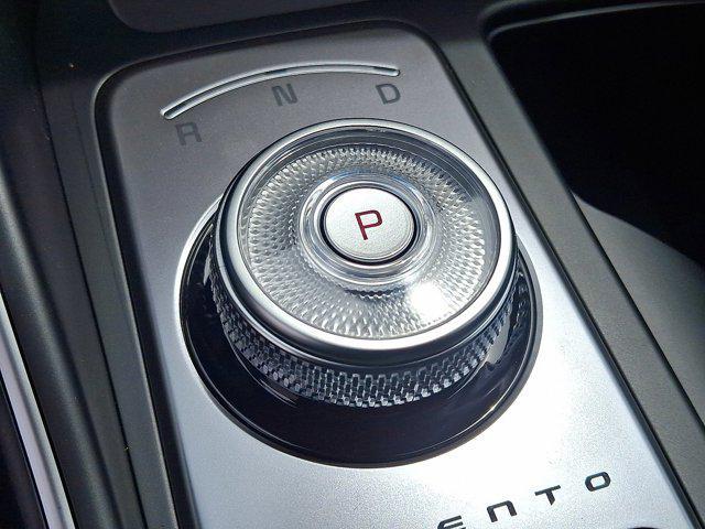 new 2025 Kia Sorento Hybrid car, priced at $42,935