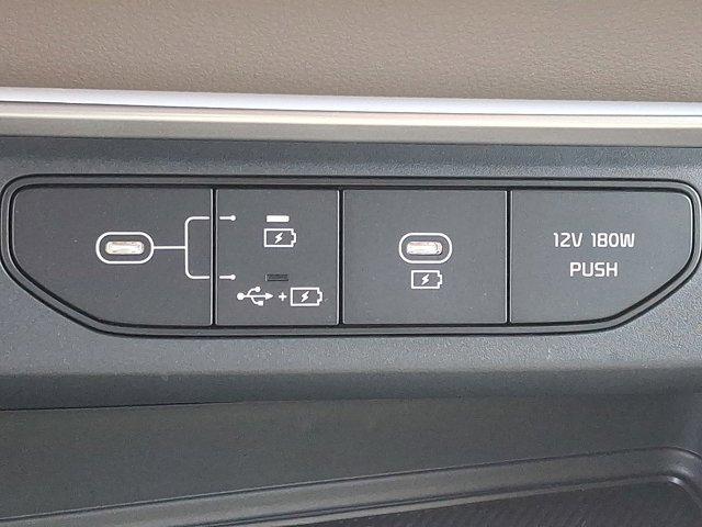 new 2025 Kia Carnival car, priced at $40,655