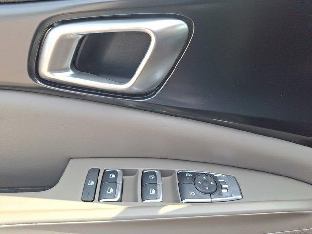 new 2025 Kia Carnival car, priced at $40,655