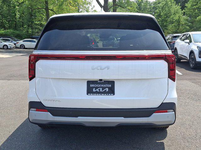 new 2025 Kia Carnival car, priced at $40,655