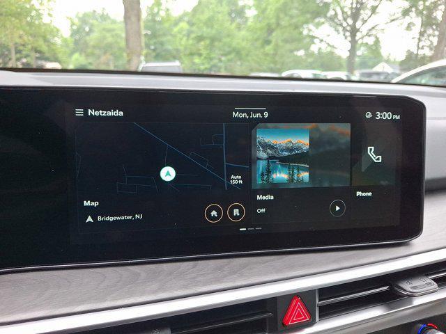 new 2025 Kia Sorento car, priced at $44,205
