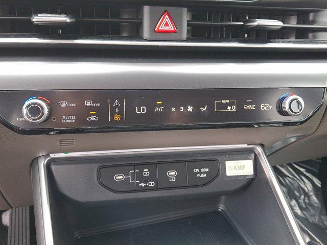 new 2025 Kia Carnival car, priced at $41,370