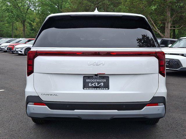 new 2025 Kia Carnival car, priced at $41,370