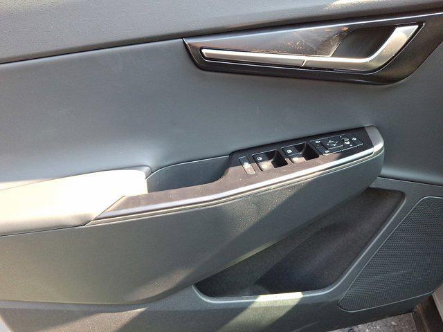 new 2025 Kia EV6 car, priced at $52,055
