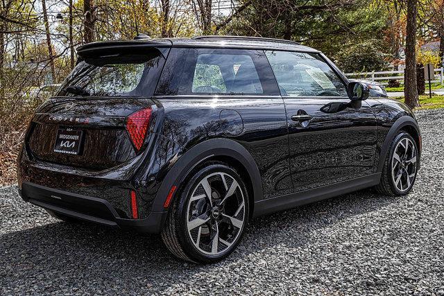 used 2025 MINI Hardtop car, priced at $29,895
