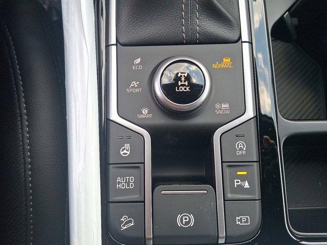 new 2025 Kia Sorento car, priced at $48,525