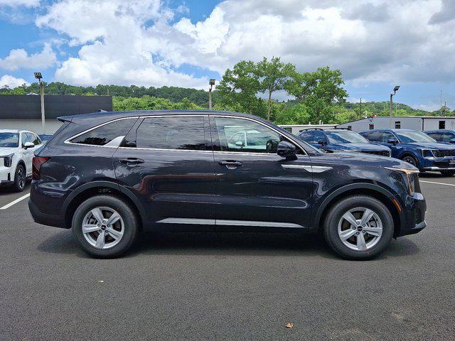 new 2025 Kia Sorento car, priced at $33,630