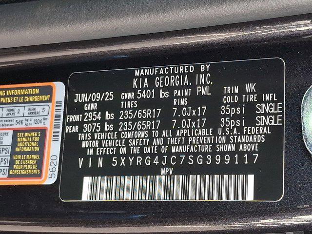 new 2025 Kia Sorento car, priced at $33,630