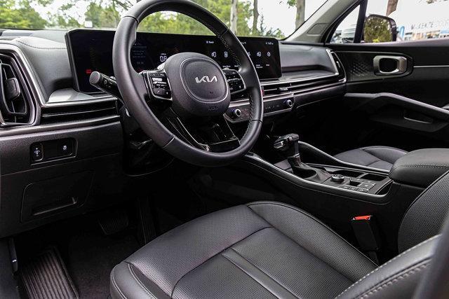 used 2025 Kia Sorento car, priced at $31,877