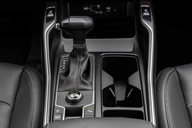 used 2025 Kia Sorento car, priced at $31,877