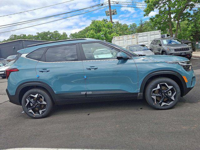 new 2025 Kia Seltos car, priced at $31,150
