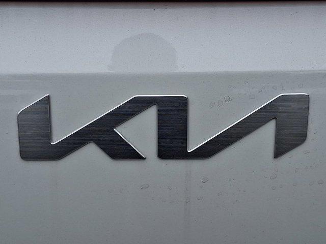 new 2025 Kia Carnival car, priced at $42,408