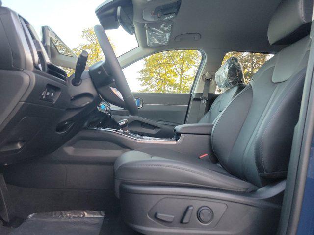 new 2025 Kia Sorento car, priced at $40,685