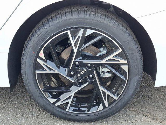 new 2025 Kia K5 car, priced at $32,690
