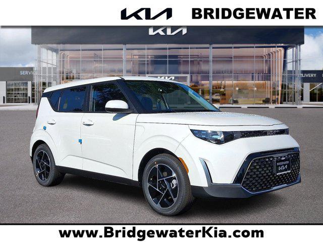 new 2025 Kia Soul car, priced at $26,705