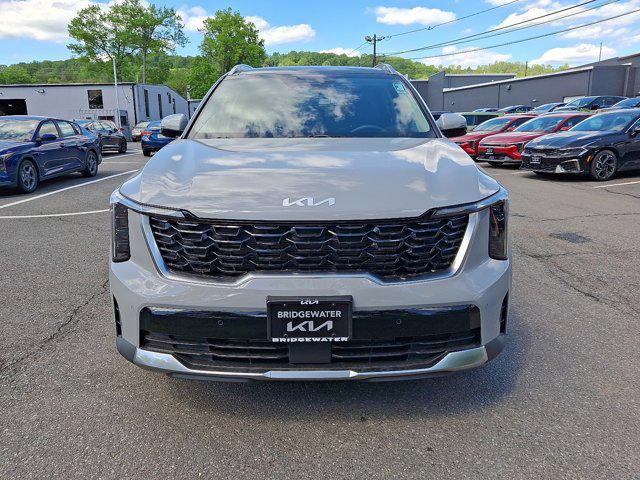 new 2025 Kia Sorento car, priced at $38,675