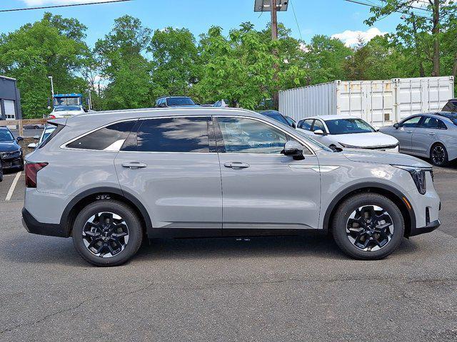 new 2025 Kia Sorento car, priced at $38,675