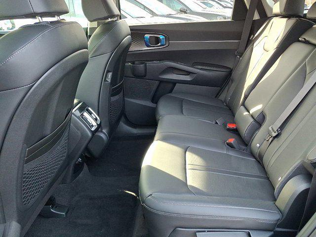 new 2025 Kia Sorento car, priced at $39,375