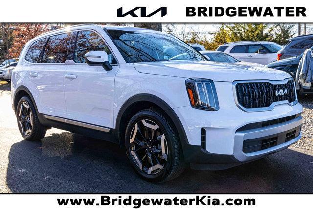 used 2024 Kia Telluride car, priced at $41,895