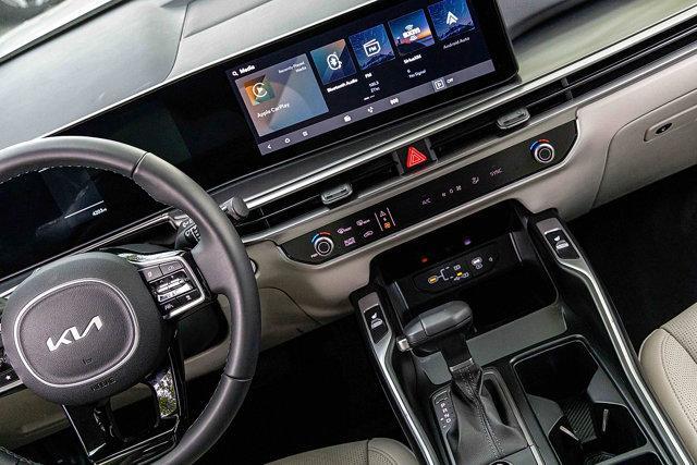 used 2025 Kia Sorento car, priced at $32,851