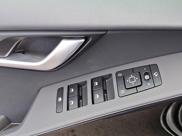 new 2025 Kia Niro car, priced at $33,640