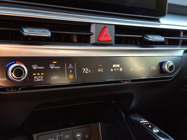 new 2026 Kia Sorento car, priced at $40,840