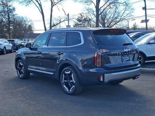 new 2025 Kia Telluride car, priced at $4,573,043