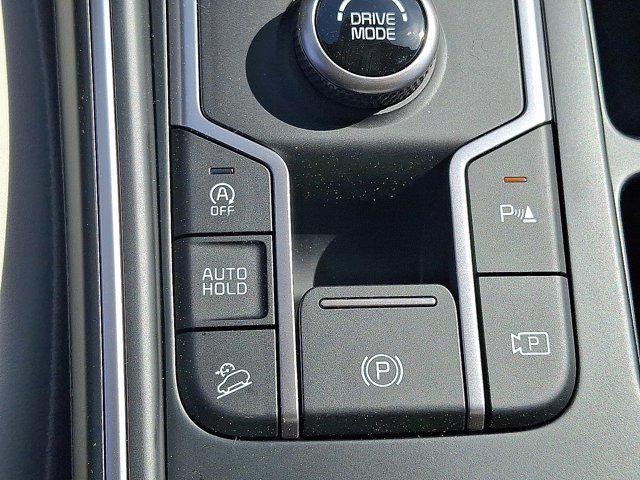 new 2025 Kia Sorento car, priced at $37,335