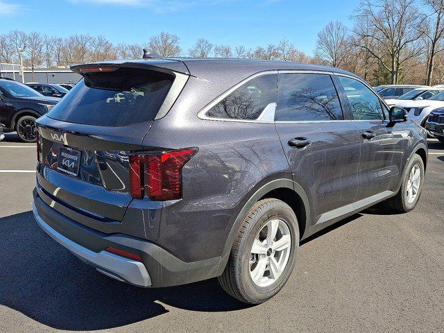 new 2025 Kia Sorento car, priced at $33,630