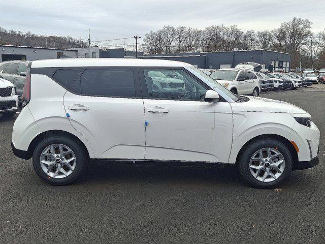 new 2025 Kia Soul car, priced at $23,255