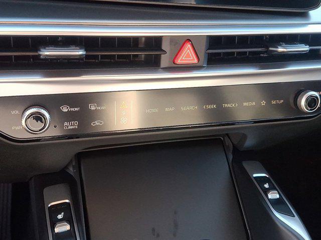 new 2025 Kia Sorento Plug-In Hybrid car, priced at $49,895