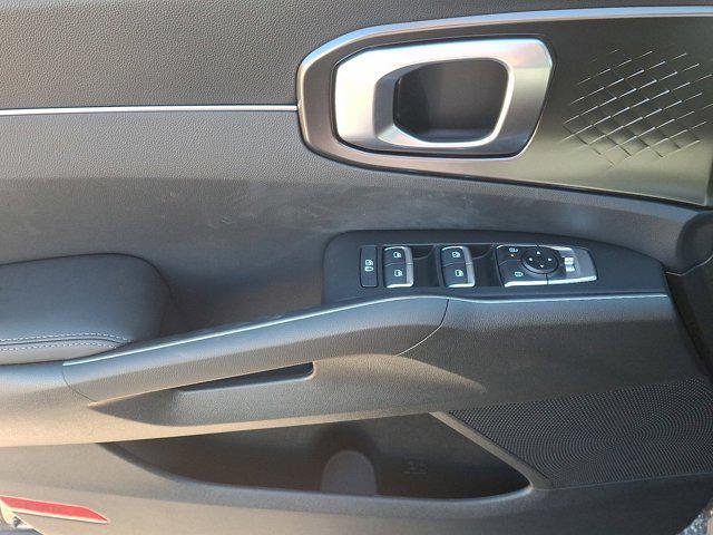 new 2025 Kia Sorento Plug-In Hybrid car, priced at $49,895