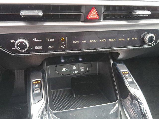 new 2025 Kia Sorento car, priced at $43,025