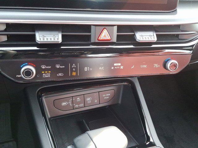 new 2025 Kia K5 car, priced at $32,470