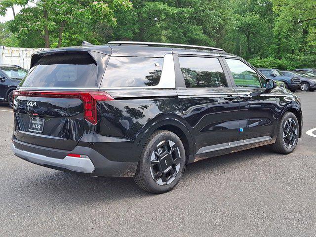 new 2025 Kia Carnival car, priced at $43,335