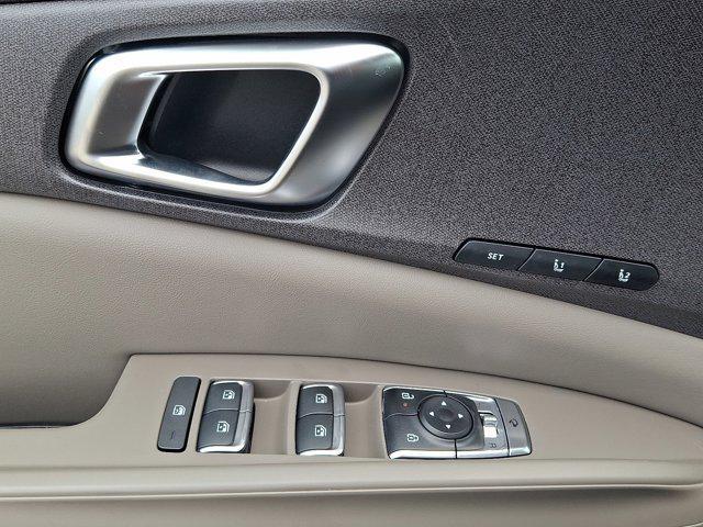 new 2025 Kia Carnival car, priced at $43,335