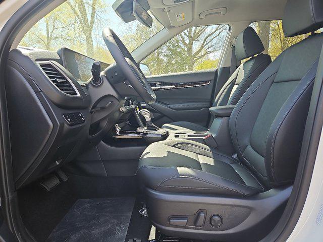 new 2025 Kia Seltos car, priced at $33,050