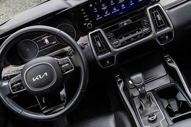used 2022 Kia Sorento car, priced at $30,996