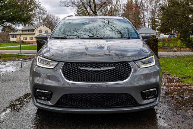 used 2021 Chrysler Pacifica car, priced at $23,590