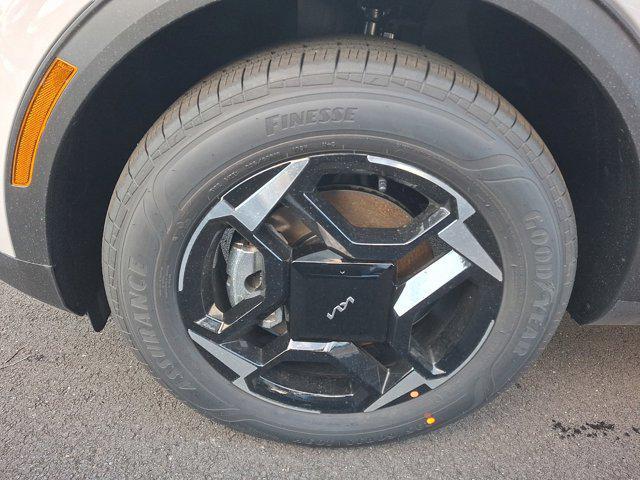 new 2026 Kia Sportage Hybrid car, priced at $35,642