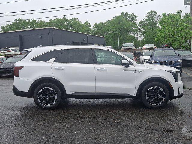 new 2025 Kia Sorento car, priced at $38,325