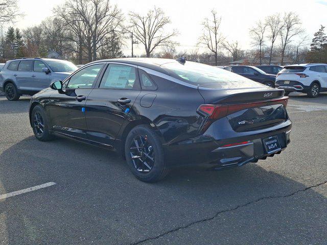 new 2025 Kia K5 car, priced at $28,550