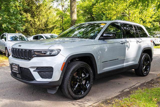 used 2023 Jeep Grand Cherokee car, priced at $34,998