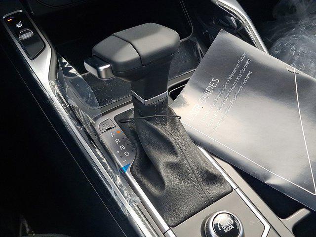 new 2025 Kia Sorento car, priced at $38,675