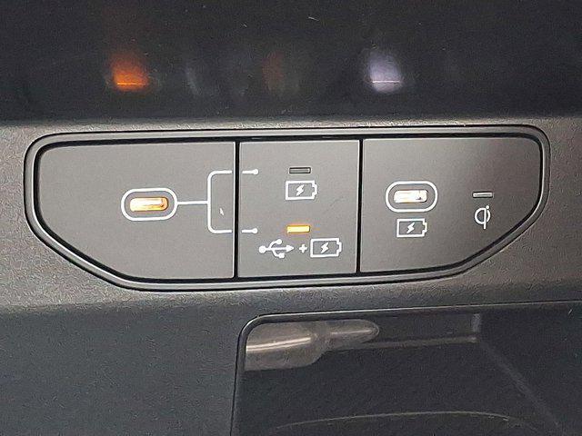 new 2025 Kia Sorento car, priced at $38,675