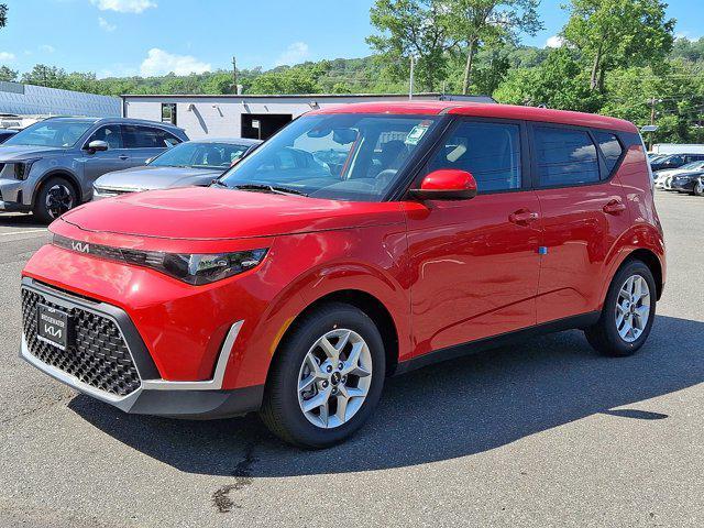 new 2025 Kia Soul car, priced at $24,615