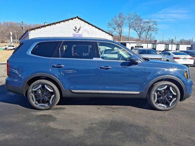 new 2025 Kia Telluride car, priced at $43,875