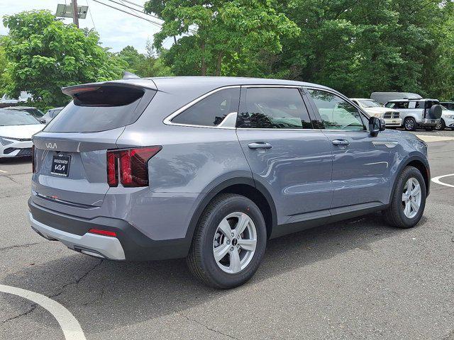 new 2025 Kia Sorento car, priced at $33,630
